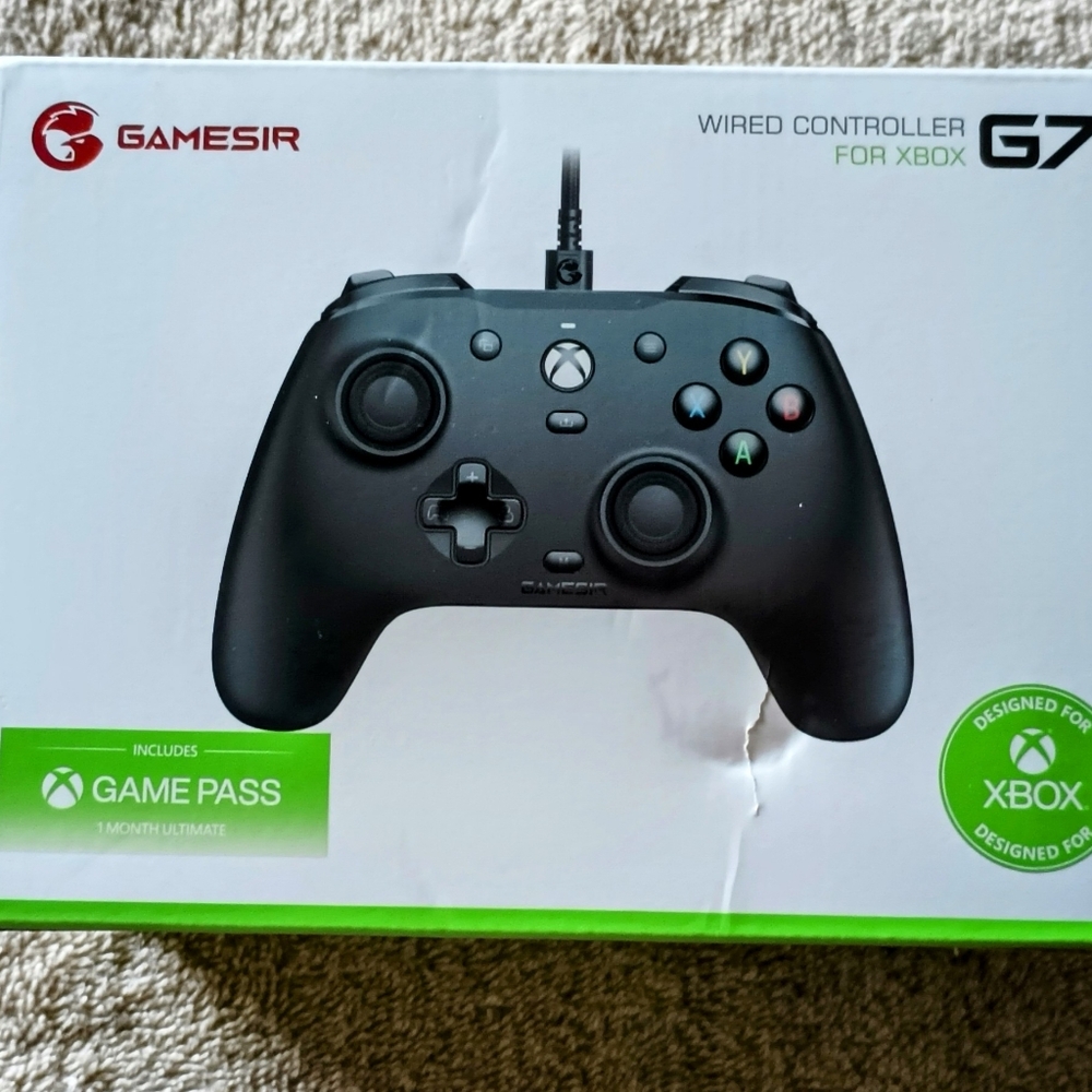 GAMESIR G7 wired controller